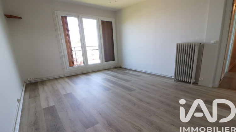 Ma-Cabane - Vente Appartement Saint-Pierre-Lès-Nemours, 63 m²
