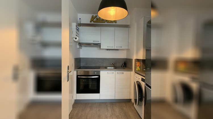 Ma-Cabane - Vente Appartement SAINT PRYVE SAINT MESMIN, 37 m²