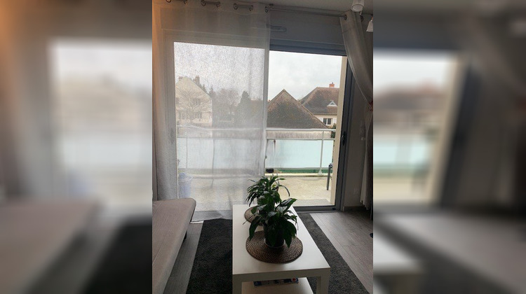 Ma-Cabane - Vente Appartement SAINT PRYVE SAINT MESMIN, 37 m²