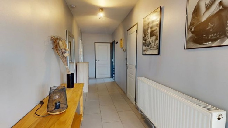 Ma-Cabane - Vente Appartement SAINT PRYVE SAINT MESMIN, 52 m²