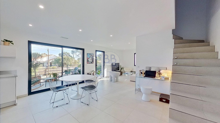 Ma-Cabane - Vente Appartement Saint-Raphaël, 106 m²