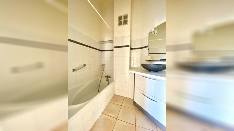 Ma-Cabane - Vente Appartement SAINT REMY DE PROVENCE, 57 m²