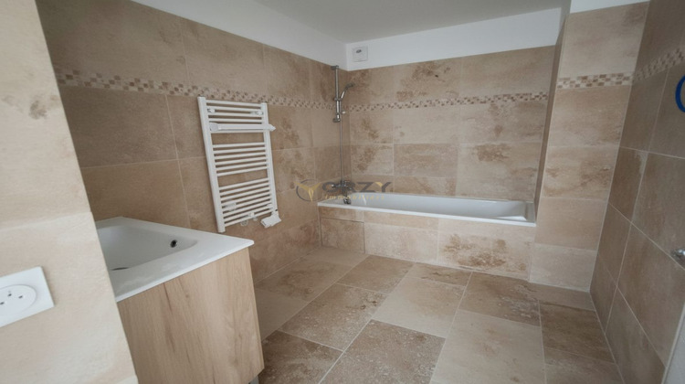 Ma-Cabane - Vente Appartement Saint-Rémy-de-Provence, 75 m²