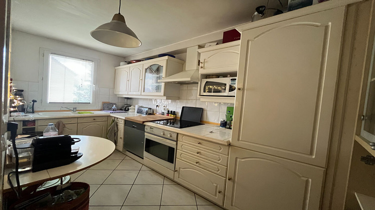 Ma-Cabane - Vente Appartement SAINT-REMY-L'HONORE, 65 m²