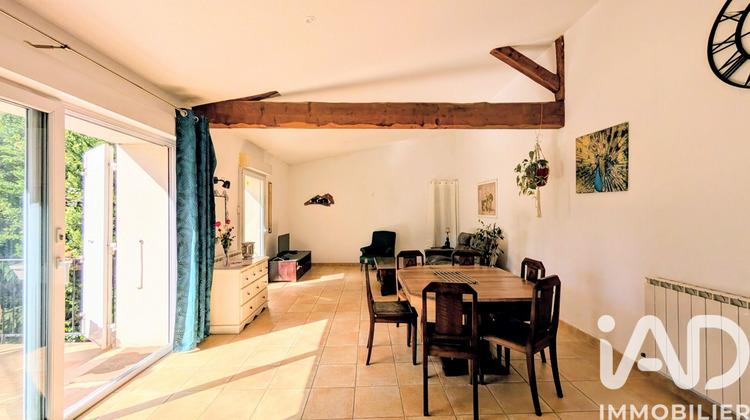 Ma-Cabane - Vente Appartement Saint-Saturnin-Lès-Avignon, 81 m²