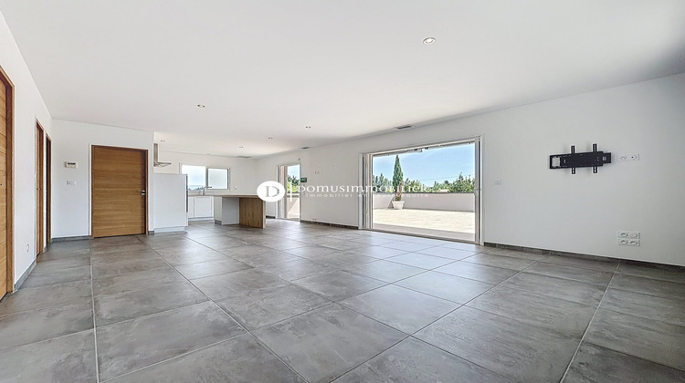 Ma-Cabane - Vente Appartement Saint-Saturnin-lès-Avignon, 77 m²