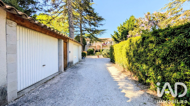 Ma-Cabane - Vente Appartement Saint-Saturnin-Lès-Avignon, 81 m²