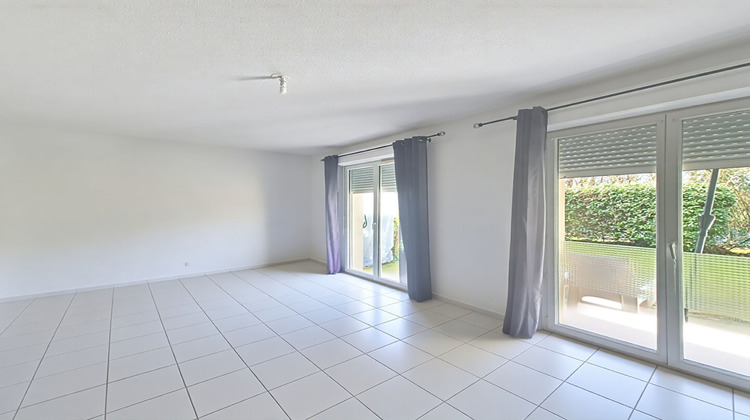 Ma-Cabane - Vente Appartement SAINT-SEURIN-SUR-L'ISLE, 59 m²