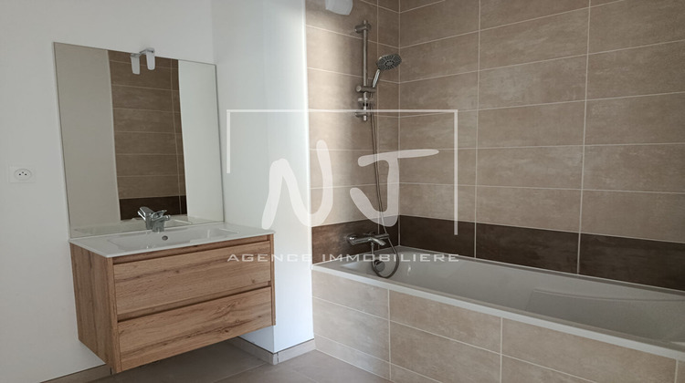 Ma-Cabane - Vente Appartement SAINT-SYLVAIN-D'ANJOU, 64 m²