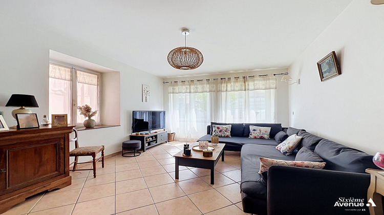 Ma-Cabane - Vente Appartement SAINT-SYMPHORIEN-D'OZON, 119 m²