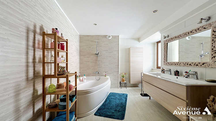 Ma-Cabane - Vente Appartement SAINT-SYMPHORIEN-D'OZON, 119 m²