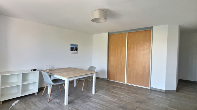 Ma-Cabane - Vente Appartement Saint-Thibault-des-Vignes, 35 m²