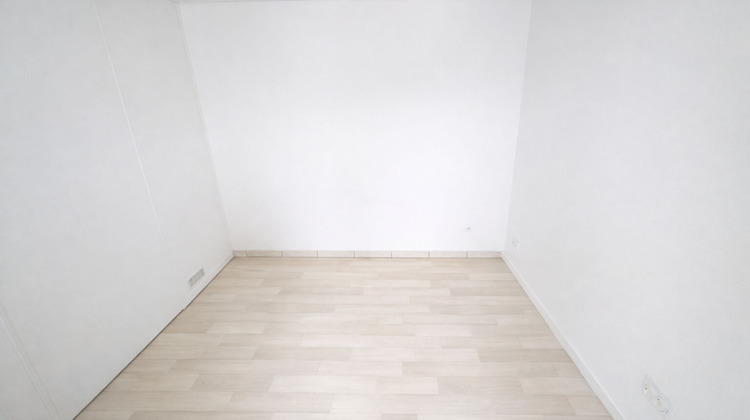 Ma-Cabane - Vente Appartement SAINT-THIBAULT-DES-VIGNES, 40 m²