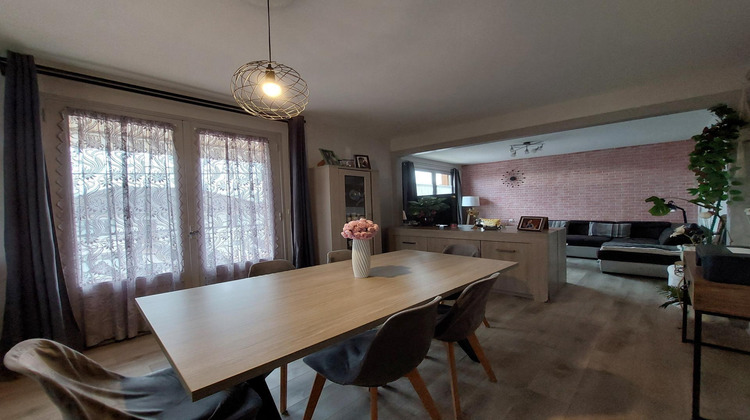 Ma-Cabane - Vente Appartement Saint-Trivier-de-Courtes, 90 m²