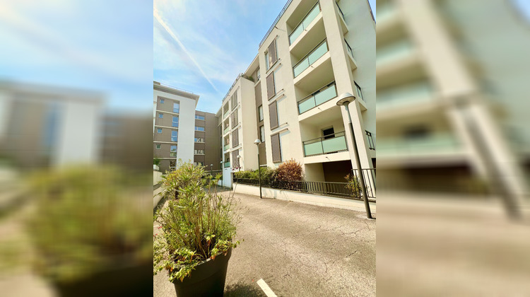 Ma-Cabane - Vente Appartement SAINTE-FOY-LES-LYON, 60 m²