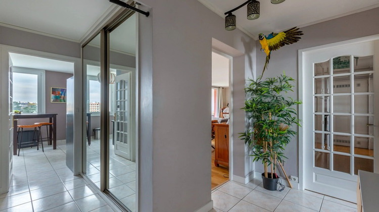 Ma-Cabane - Vente Appartement SAINTE FOY LES LYON, 82 m²