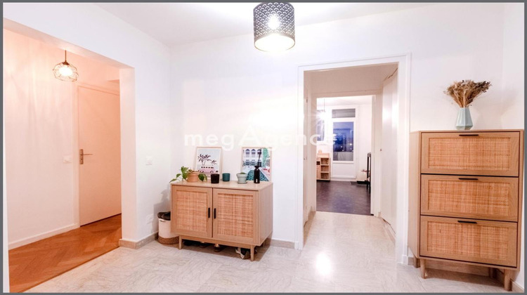 Ma-Cabane - Vente Appartement SAINTE FOY LES LYON, 68 m²