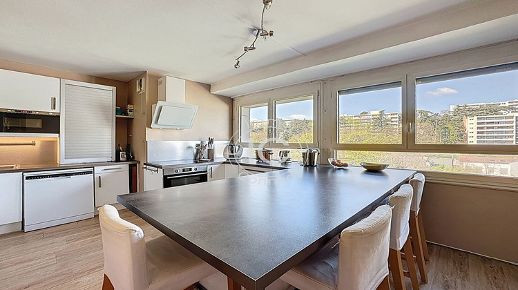 Ma-Cabane - Vente Appartement SAINTE-FOY-LES-LYON, 119 m²