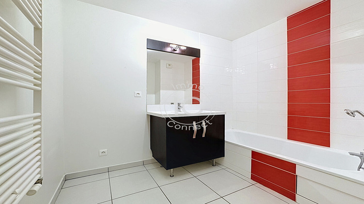 Ma-Cabane - Vente Appartement SAINTE-FOY-LES-LYON, 69 m²