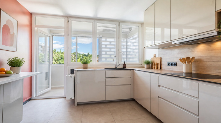 Ma-Cabane - Vente Appartement SAINTE FOY LES LYON, 105 m²