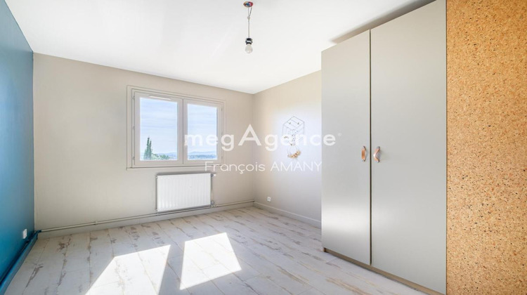Ma-Cabane - Vente Appartement SAINTE FOY LES LYON, 80 m²