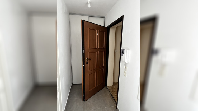 Ma-Cabane - Vente Appartement Sainte-Geneviève-des-Bois, 50 m²