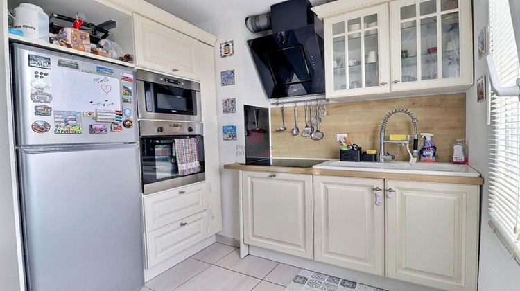 Ma-Cabane - Vente Appartement SAINTE GENEVIEVE DES BOIS, 61 m²