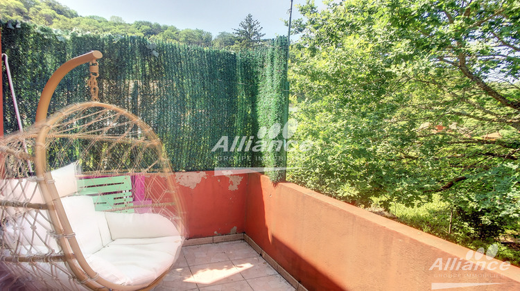 Ma-Cabane - Vente Appartement Sainte-Suzanne, 70 m²