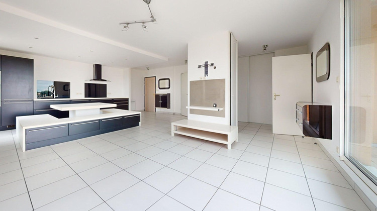 Ma-Cabane - Vente Appartement Sainte-Suzanne, 84 m²