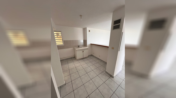 Ma-Cabane - Vente Appartement SAINTE SUZANNE, 90 m²