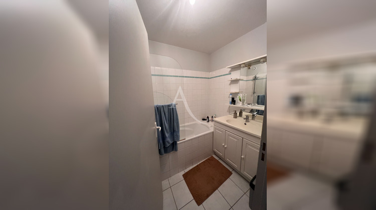 Ma-Cabane - Vente Appartement SAINTES, 60 m²