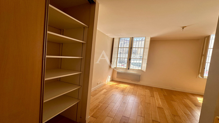 Ma-Cabane - Vente Appartement SAINTES, 79 m²