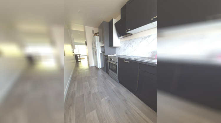 Ma-Cabane - Vente Appartement SAINTRY SUR SEINE, 61 m²