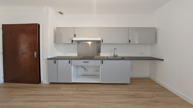 Ma-Cabane - Vente Appartement SALERNES, 53 m²