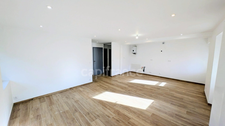 Ma-Cabane - Vente Appartement SALINS LES THERMES, 50 m²