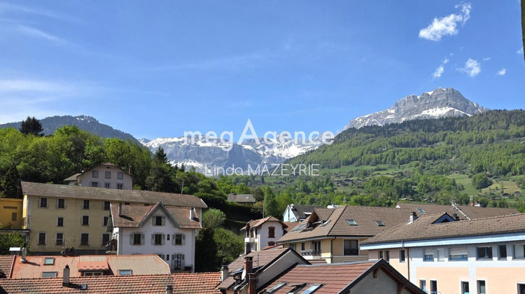 Ma-Cabane - Vente Appartement SALLANCHES, 64 m²