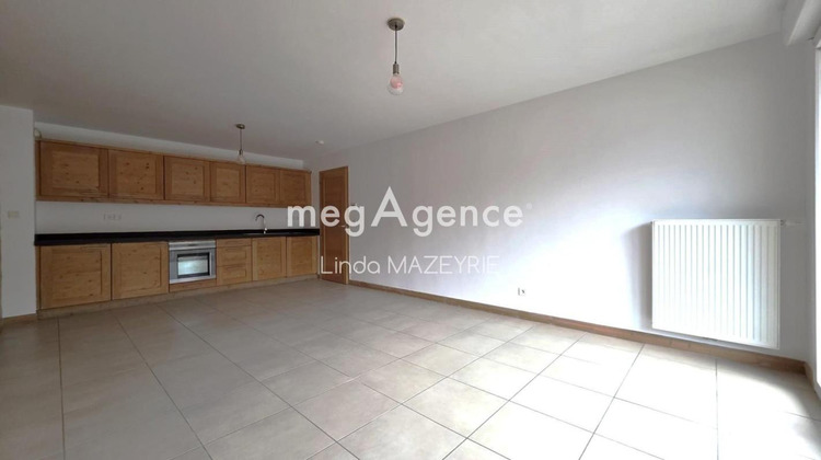Ma-Cabane - Vente Appartement SALLANCHES, 64 m²