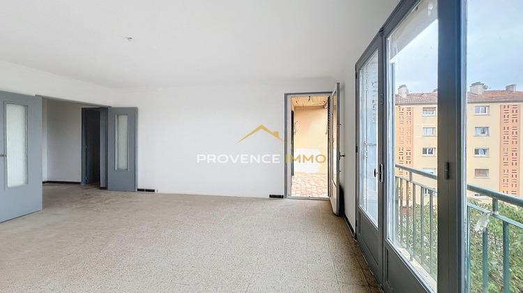 Ma-Cabane - Vente Appartement Salon-de-Provence, 66 m²