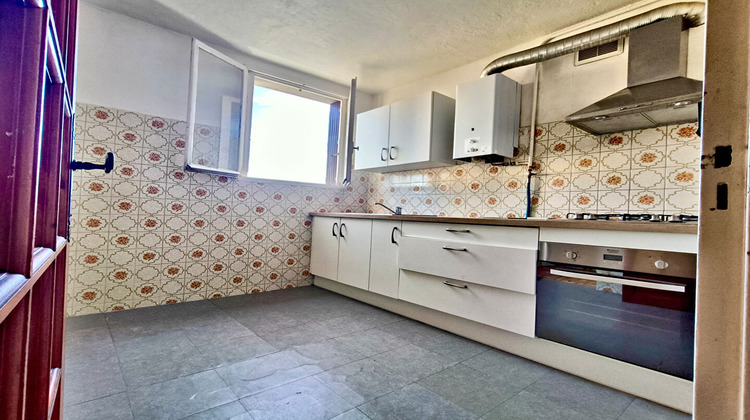 Ma-Cabane - Vente Appartement SALON-DE-PROVENCE, 66 m²