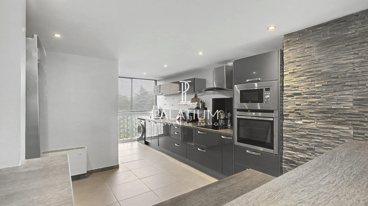 Ma-Cabane - Vente Appartement Salon-de-Provence, 93 m²