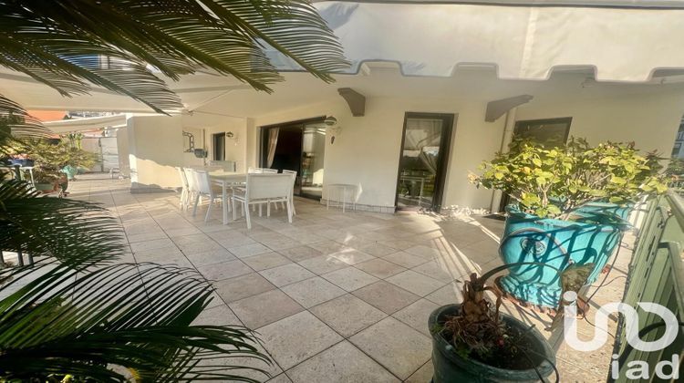 Ma-Cabane - Vente Appartement Sanary-sur-Mer, 95 m²