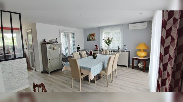 Ma-Cabane - Vente Appartement Sanary-sur-Mer, 154 m²