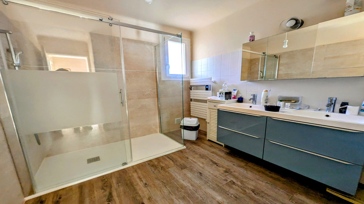 Ma-Cabane - Vente Appartement Sanary-sur-Mer, 84 m²