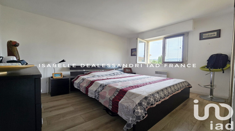 Ma-Cabane - Vente Appartement Sanary-sur-Mer, 58 m²
