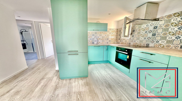 Ma-Cabane - Vente Appartement Sanary-sur-Mer, 60 m²