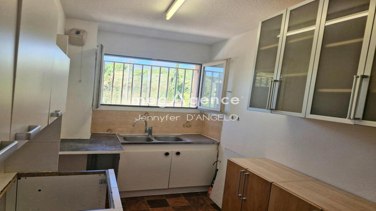 Ma-Cabane - Vente Appartement SANARY SUR MER, 45 m²