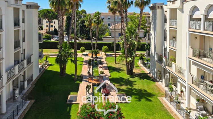 Ma-Cabane - Vente Appartement SANARY SUR MER, 130 m²