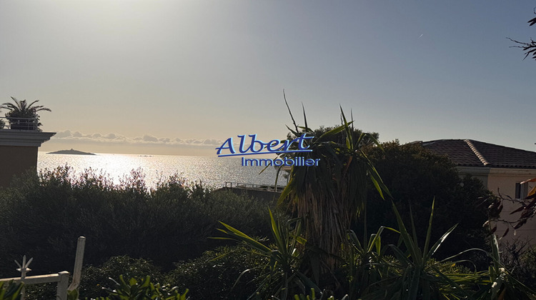 Ma-Cabane - Vente Appartement SANARY-SUR-MER, 90 m²