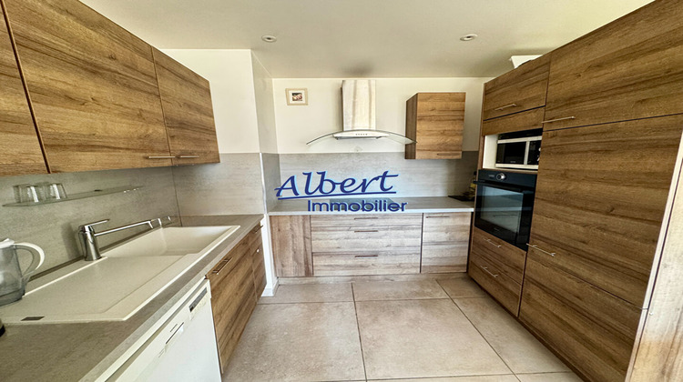 Ma-Cabane - Vente Appartement SANARY-SUR-MER, 77 m²