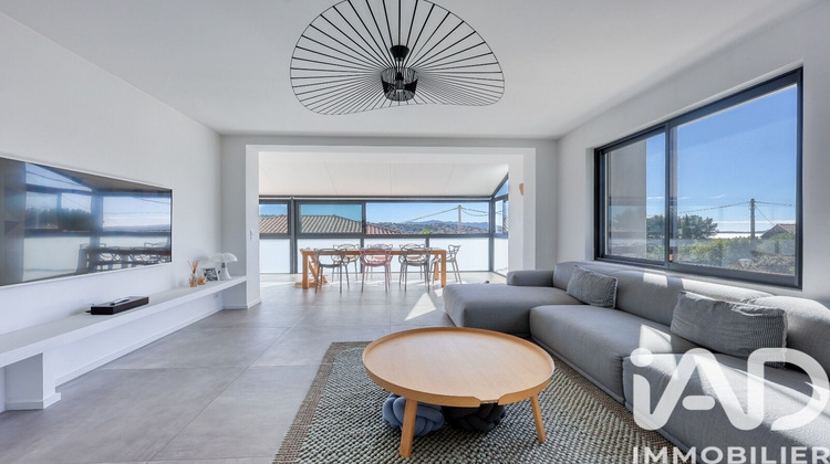 Ma-Cabane - Vente Appartement Sanary-sur-Mer, 178 m²